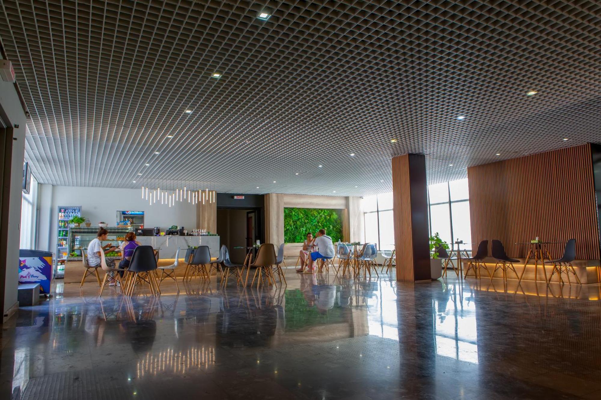 Cross Resort Hotel Jereván Kültér fotó