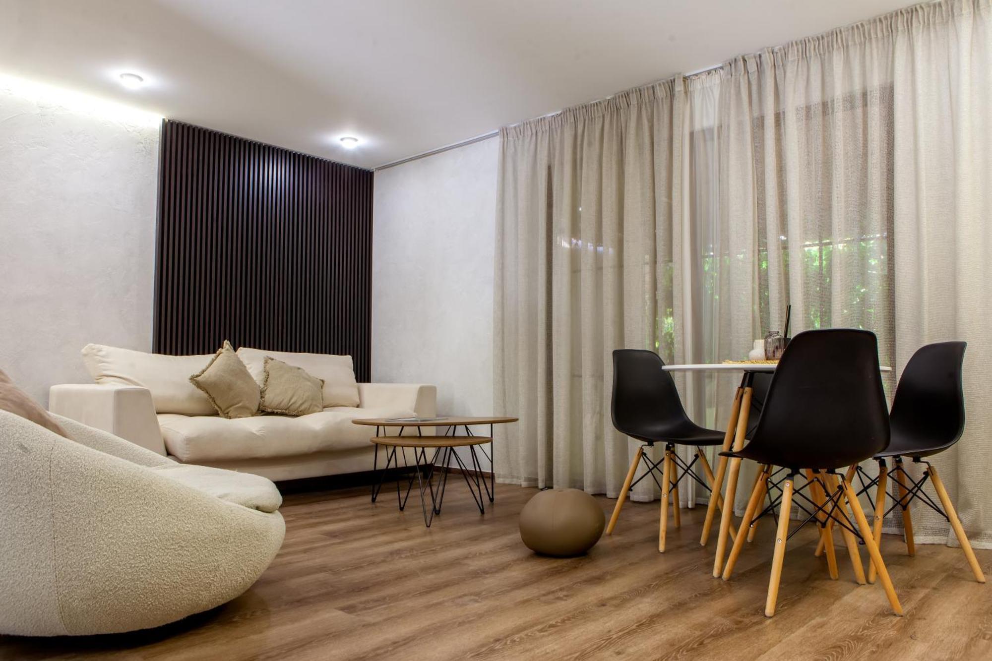Cross Resort Hotel Jereván Kültér fotó