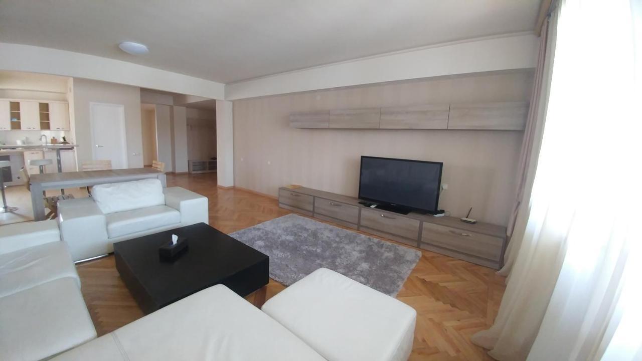 Cross Resort Hotel Jereván Kültér fotó